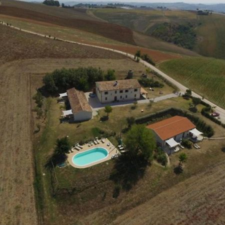בית הארחה Castelleone di Suasa 	Rustico Del Bozzo מראה חיצוני תמונה